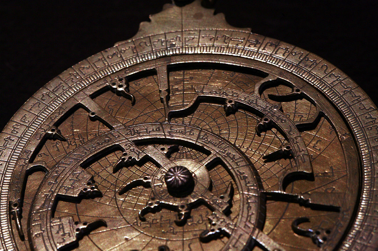 1280px-Planispherical_astrolabe_mg_7100